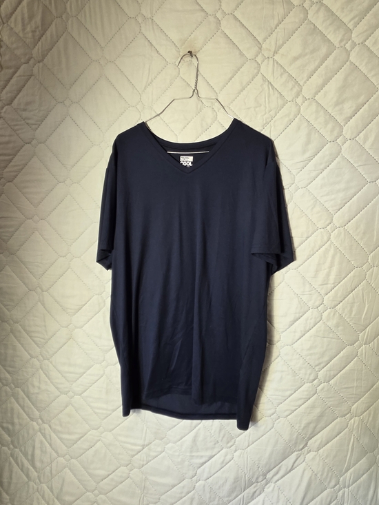 32 Cool Other - 32 Cool Men's V-Neck Short Sleeve T-Shirt — Navy Lighweight Sz XL